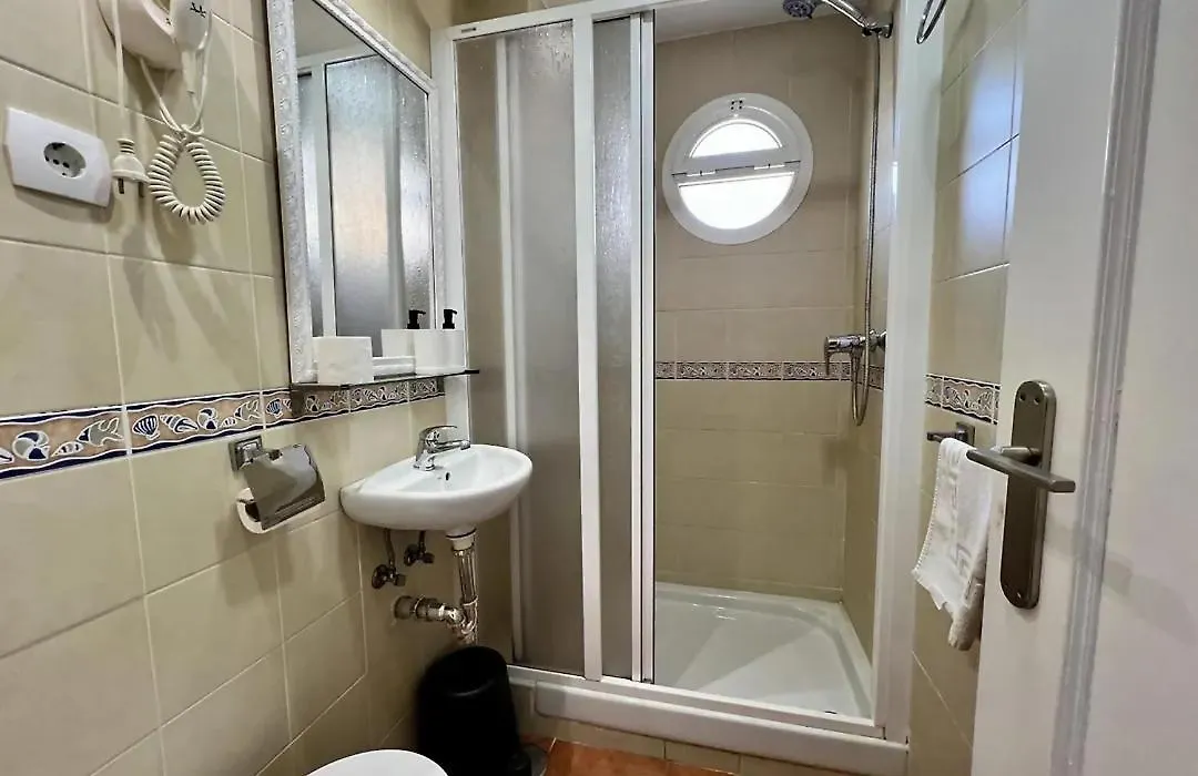 Ferienwohnung El Rincon De La Carihuela Torremolinos 0*,
