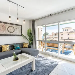 https://sea-view-2-bedroom-apartment-2-min-away-from-the-beach.es-andalucia.com