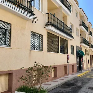 https://apartamentos-nina-de-oro.es-andalucia.com
